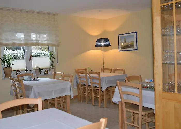 Gaestehaus Waldecker בוס