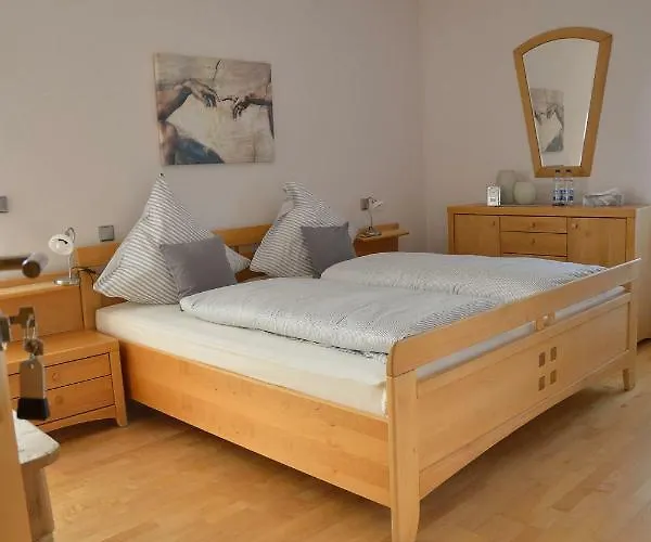 Gaestehaus Waldecker 3* בוס