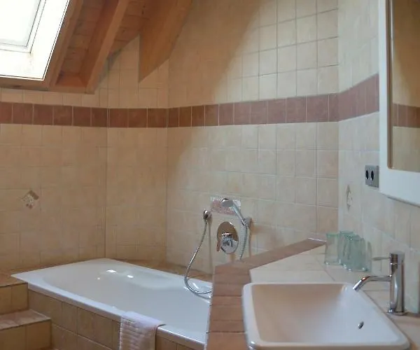 Gaestehaus Waldecker בית הארחה